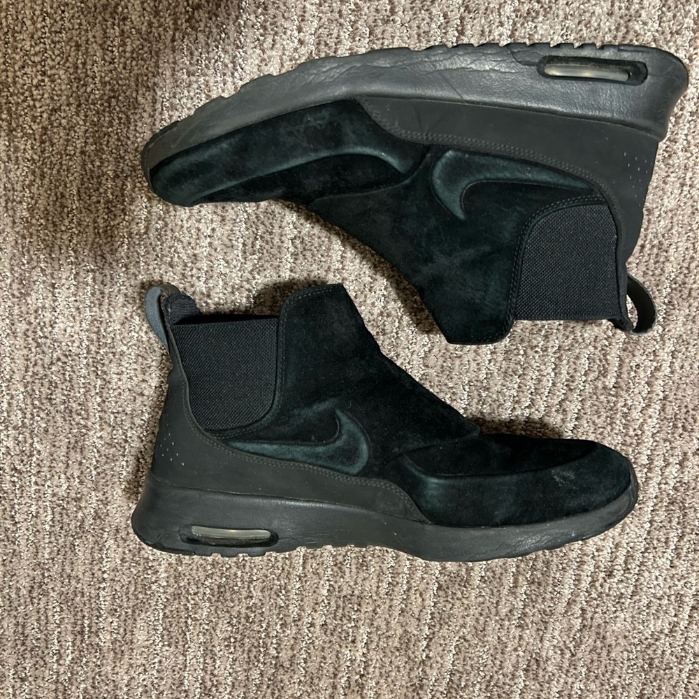 Women’s Nike Air Max Thea Mid Black Suede